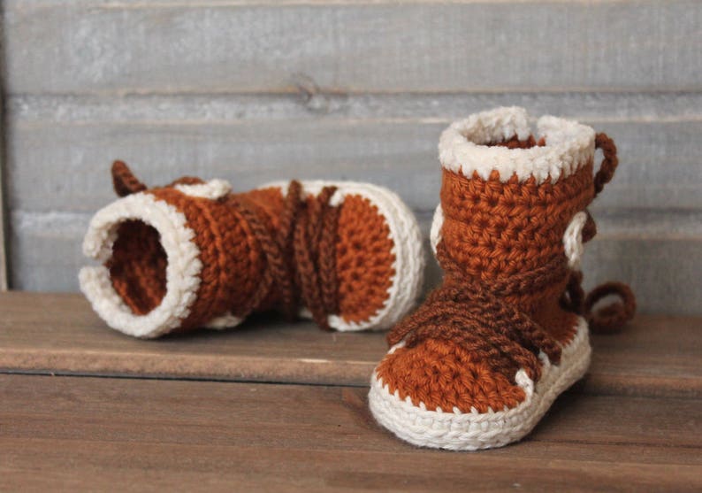 CROCHET PATTERN cute fur snow boots for baby boys and girls booties Bekley Snowboot Crochet Pattern image 3