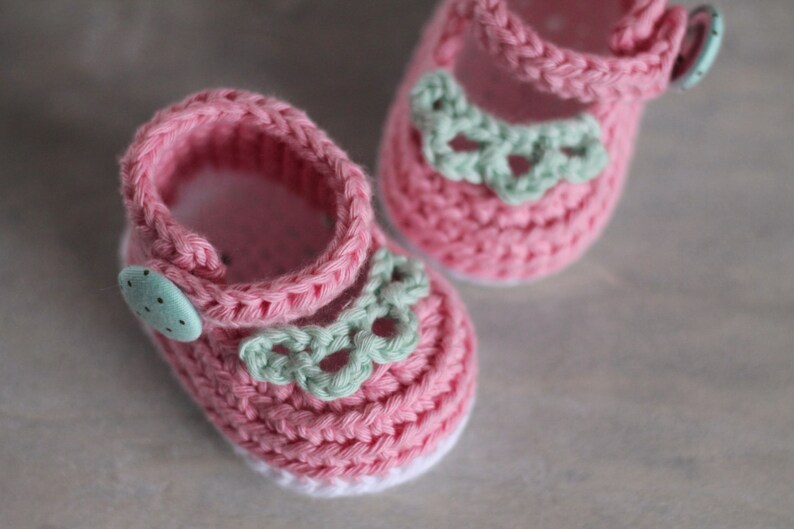 CROCHET PATTERN Sierra Maryjanes cute baby girls summer sandals PDF pattern, instant download. English Language Only imagen 4