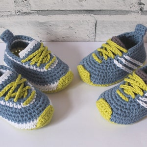 CROCHET PATTERN Cute baby Sneaker Crochet booties Federation Runners cool modern funky, Blue running shoes boys, English language only image 5