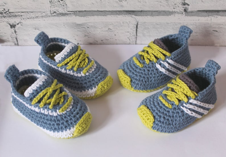 CROCHET PATTERN Cute baby Sneaker Crochet booties Federation Runners cool modern funky, Blue running shoes boys, English language only image 5