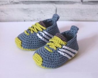 CROCHET PATTERN Cute baby Sneaker Crochet booties "Federation" Runners" cool modern funky, Blue running shoes boys, English language only