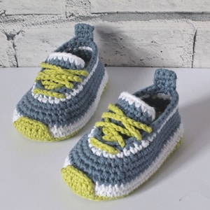 CROCHET PATTERN Cute baby Sneaker Crochet booties Federation Runners cool modern funky, Blue running shoes boys, English language only image 2