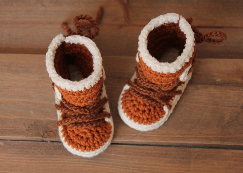 CROCHET PATTERN cute fur snow boots for baby boys and girls booties Bekley Snowboot Crochet Pattern image 1