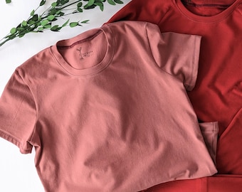 Camiseta de cuello redondo de algodón orgánico para mujer, camiseta de manga corta sostenible para combinar con otras prendas, moda ética y ecológica, ropa fabricada en Michigan, EE. UU.