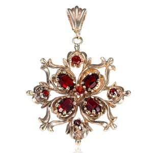 Antique Victorian Garnet Pendant in 14K Yellow Gold