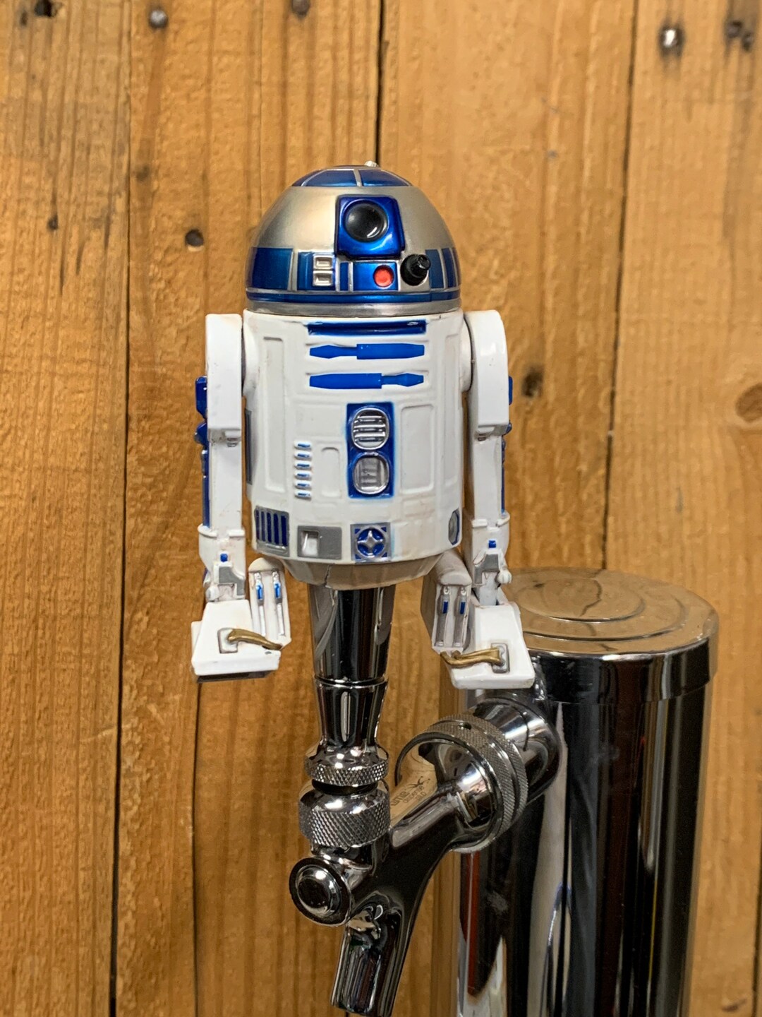 r2d2 kegerator