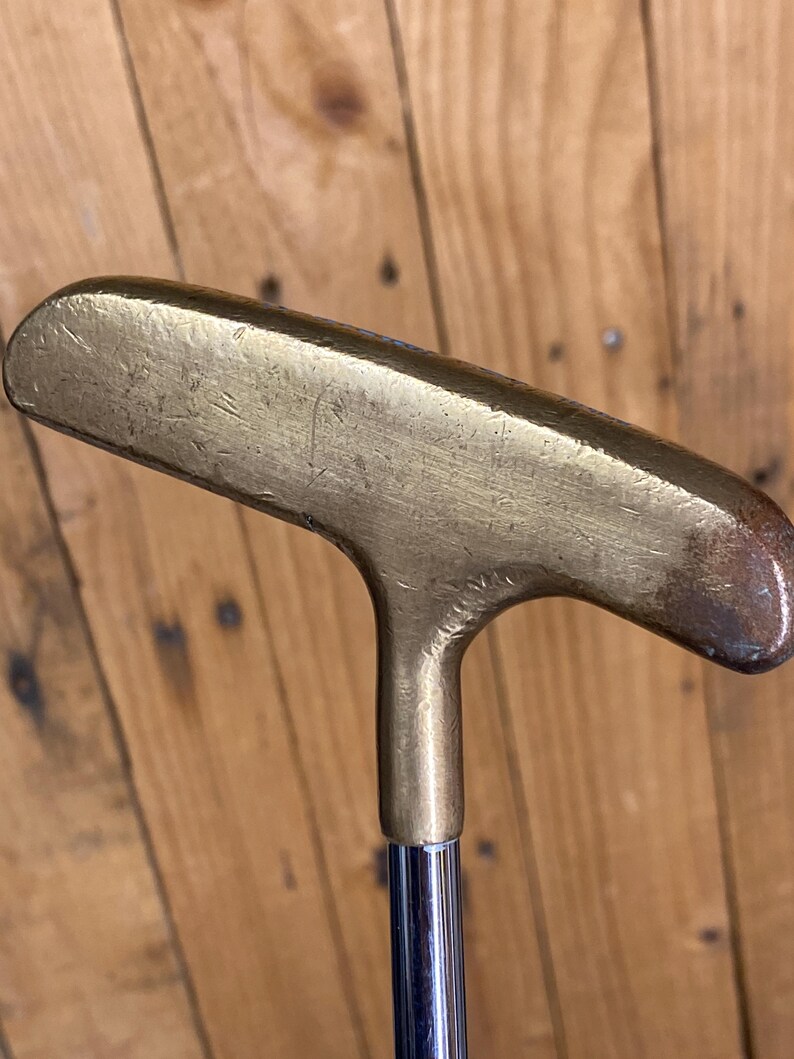 Grifo de cerveza Guinness, putter vintage, palo de golf y pelota imagen 11