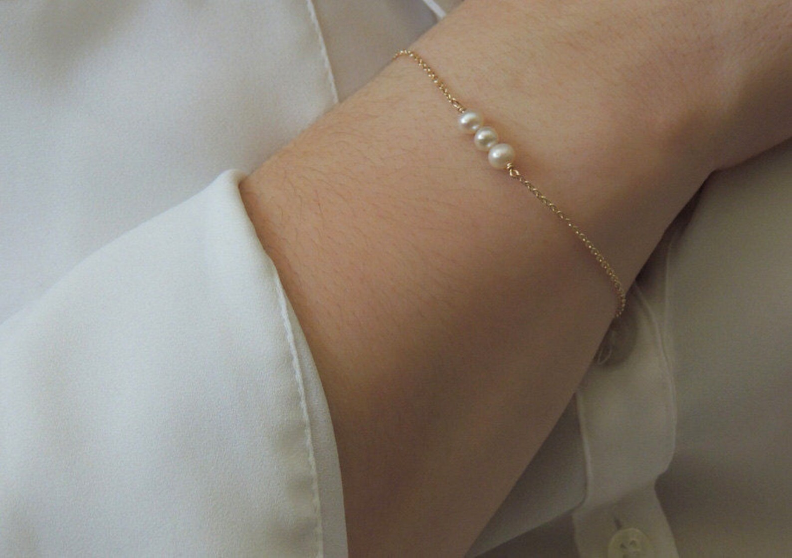 Dainty Pearl Bracelet Three Pearl Bracelet Gold Delicate Etsy