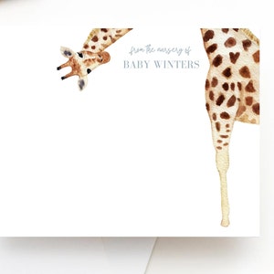 Ensemble de papeterie pour bébé, très grande girafe, cadeau de baby shower, carte de naissance, cadeau nouveau-né, cadeau de naissance personnalisé, baby shower girafe, chambre d'enfant