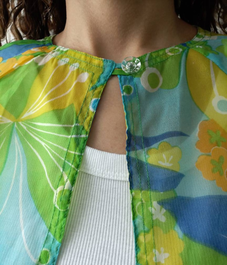 Vintage 80s twiggy MOD blouse cover up shirt long sleeve top green groovy hippie print
