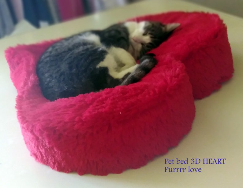 Pet bed HEART 3D with removable cover, very soft & comfortable Minky plush durable cat bed or small dog bed image 2