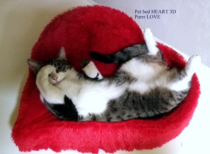 Pet bed HEART 3D with removable cover, very soft & comfortable Minky plush durable cat bed or small dog bed image 3