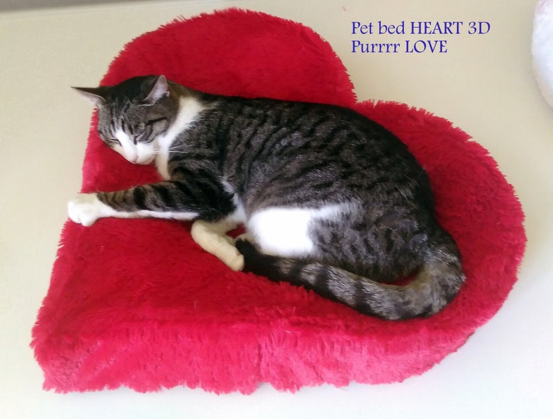 Pet bed HEART 3D with removable cover, very soft & comfortable Minky plush durable cat bed or small dog bed image 4