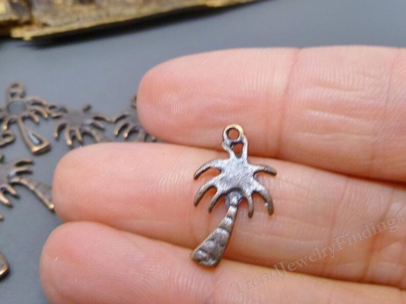 Mc0279 BULK 50 Tropical Palms Tree Charms in antique Copper Tone Summer Vacation charms Wholesale