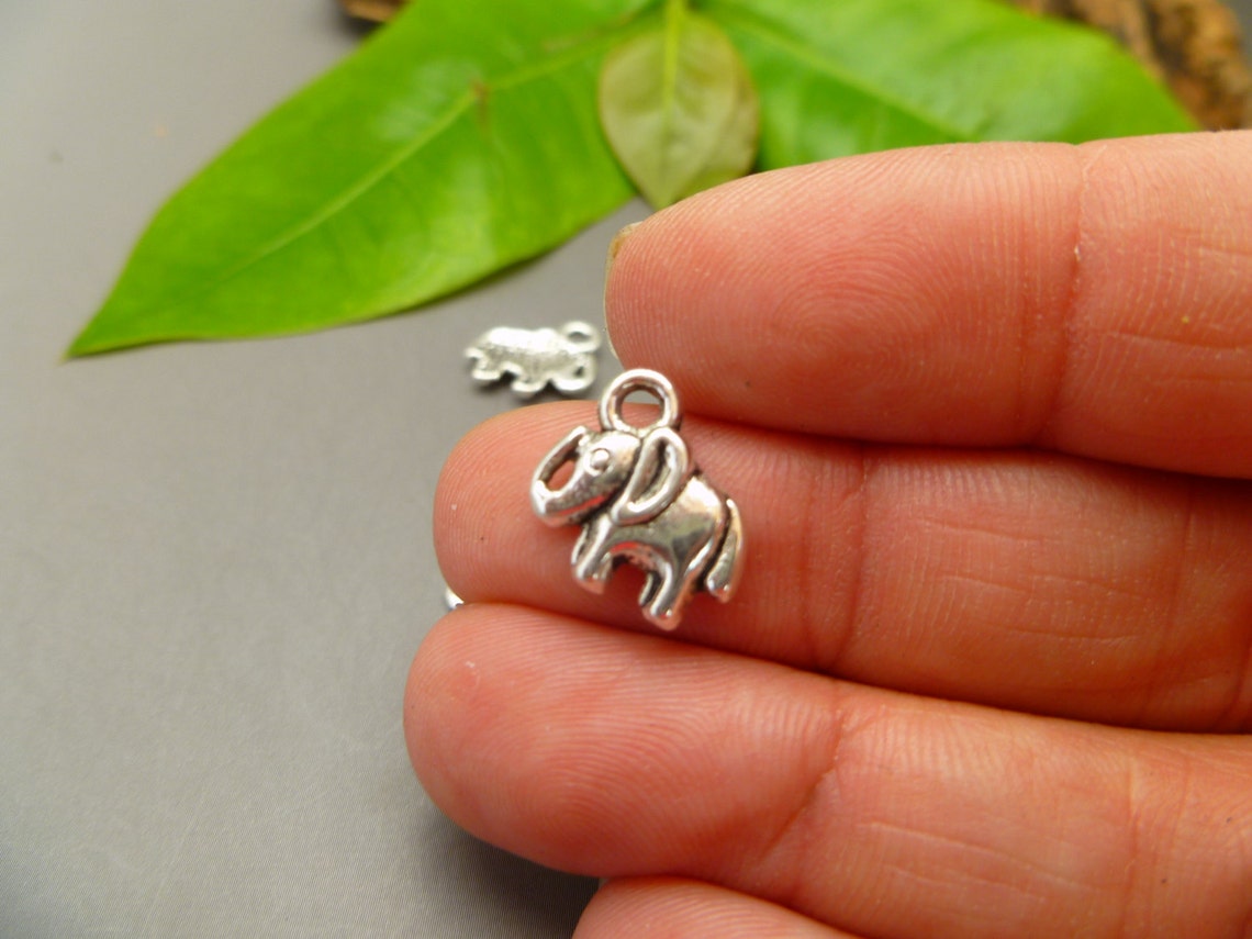 BULK 50 Elephant Charms Antique Silver Zoo Charms MC0998 Etsy