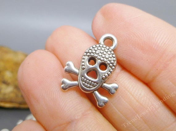 BULK 20 Skull connector charms antique silver tone HC12