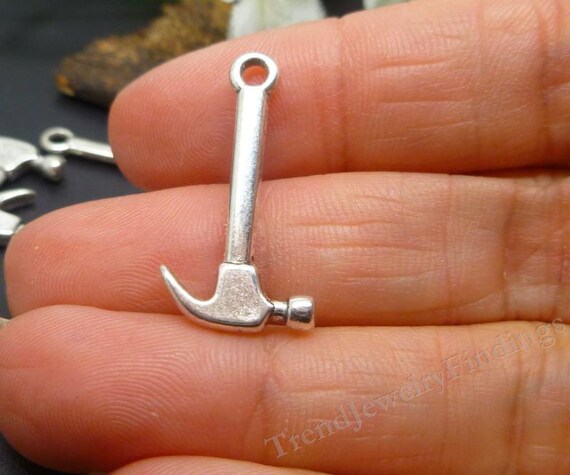 20pcs Hammer Charms Double Sided Tool Charms Antique Silver Tone 30x16mm cf0268 20pcs Hammer Charms Double Sided Tool Charms Antique Silver Tone 30x16mm cf0268