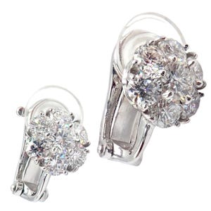 Authentic! Van Cleef & Arpels Platinum Diamond Fleurette Flower Earrings