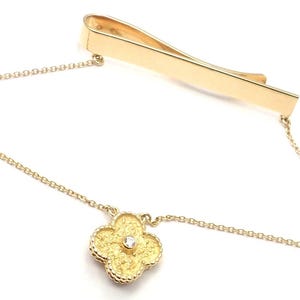 Authentic! Van Cleef & Arpels 18k Yellow Gold Diamond Vintage Alhambra Tie Clip