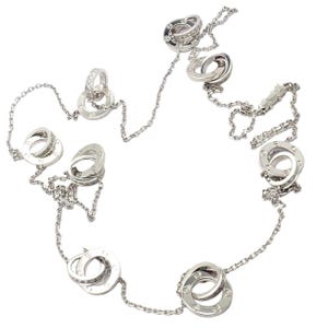 ¡Excepcional! Auténtico collar Cartier Love 8 Station de 91 cm de largo en oro blanco de 18 quilates y diamantes.