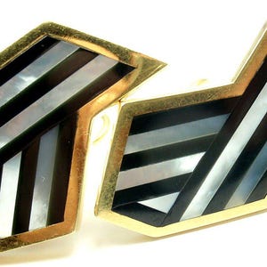 Rare! Authentic Tiffany & Co 18k Yellow Gold Black Jade Mother of Pearl Earrings