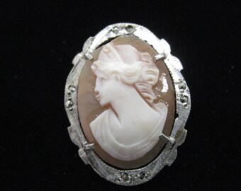 Little 800 silver cameo with marcasites