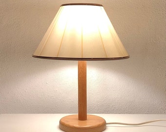 Swedish mid century vintage table lamp in wood with yellow striped fabric shade - design by Solbackens Svarveri, Sweden