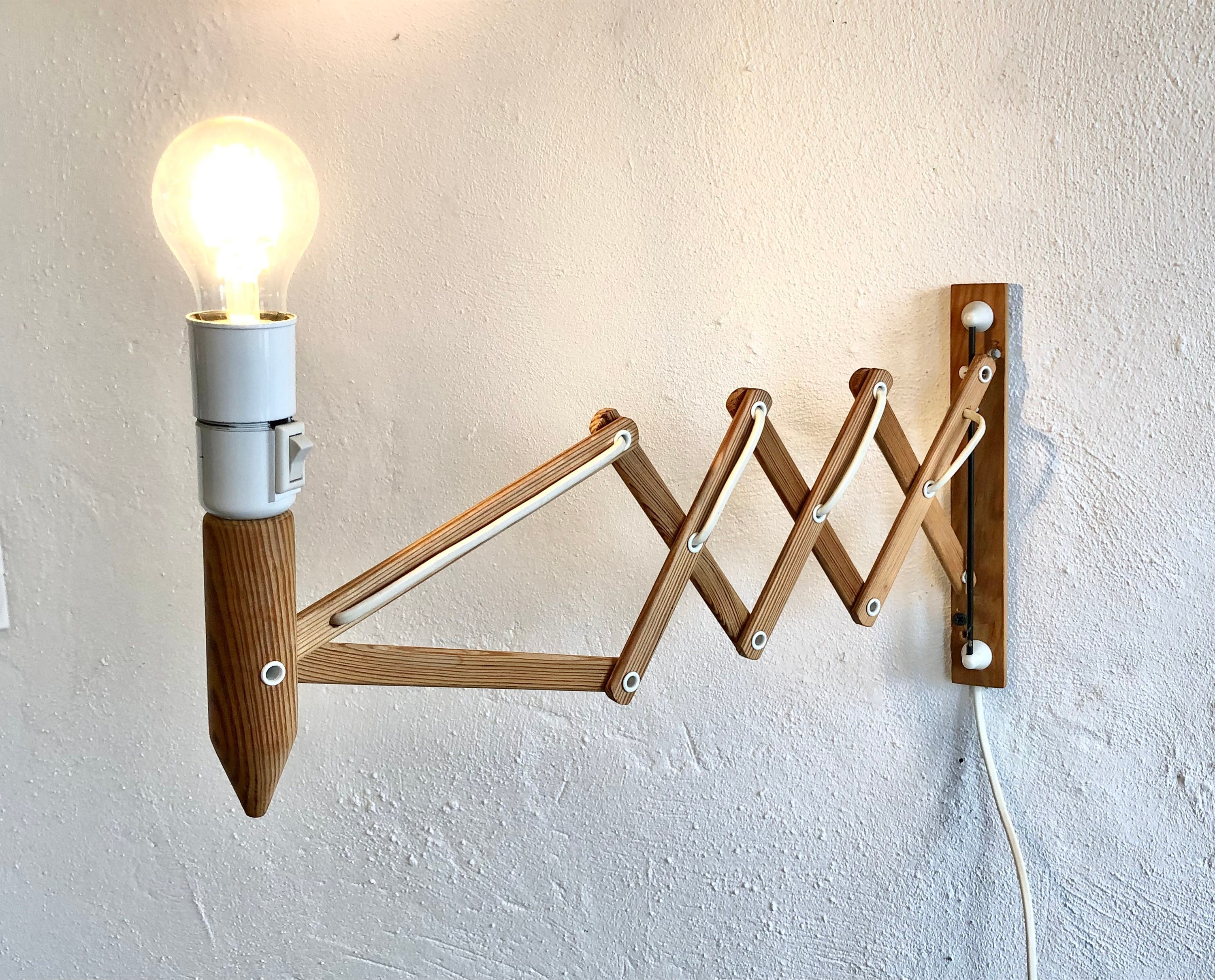 Wooden on sale scissor lamp