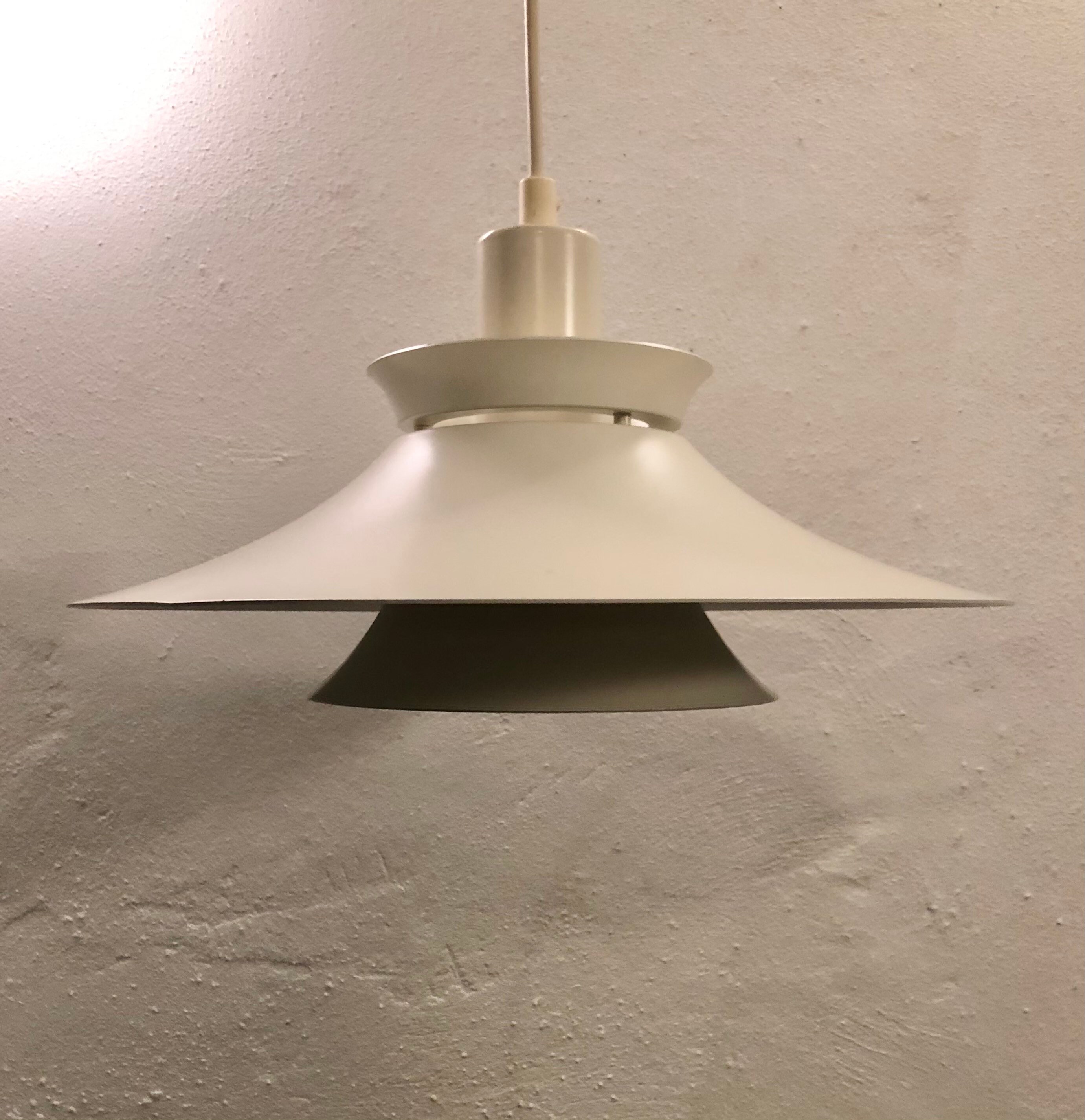 Vintage dänische Mehrschicht-Deckenleuchte mit Trompete n.A. | Etsy