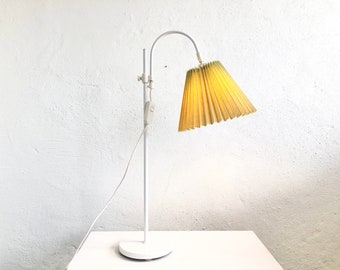 Danish vintage minimalist mid century table lamp in white painted metal with pastel green pleated shade