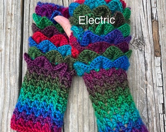 Dragon Scale Fingerless Gloves, Unique Handmade Gloves for Women and teens, Mittens, Wristers, Winter Gloves, Mermaid Gloves, Renaissance