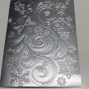 Lot de 5 flocons de neige de Noël 3D argentés en relief, papier cartonné gaufré argenté, papier de Noël design