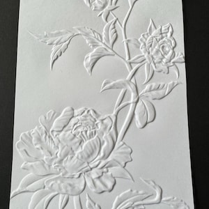 Lot de 10 mini roses 3D, papier cartonné 3D blanc mini rose en relief profond, papier design blanc