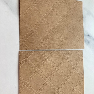 Ensemble de 5- Papier gaufré matelassé texturé Fades 3D, découpé sous matrice, stock de cartes en relief brun, papier design, superposition de cartes, stock de cartes Kraft