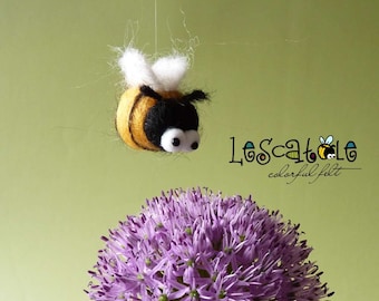 Sweet mini bee - felted