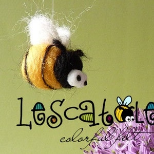 Sweet mini bee felted image 2