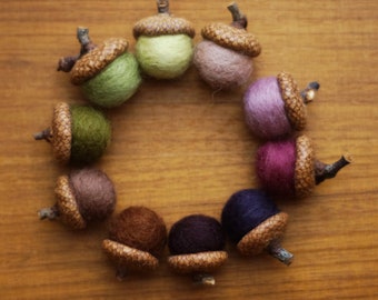 Beautiful autumn decoration - 10 felt acorns in shades of purple, brown and green