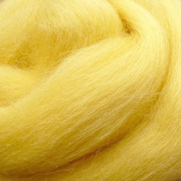 89,-Euro/1kg * 50g hellgelber Kammzug - reine Wolle (Merino)