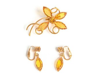 Orange Flower Brooch & Clip-On Earrings Jewelry Set, Vintage