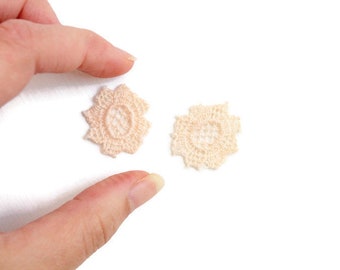 Miniature Doilies for Doll Houses #1005