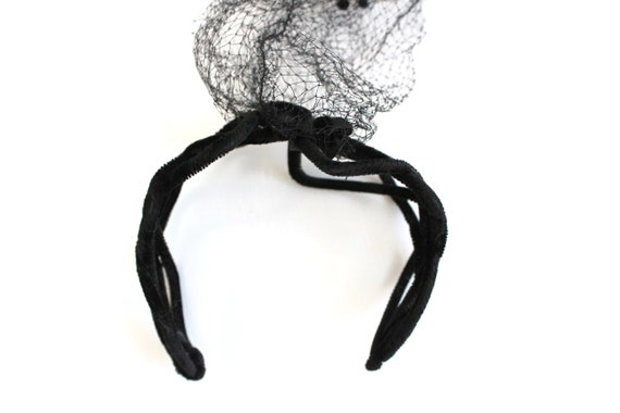 Black Velvet Fascinator Hat Headband with Netting… - image 4