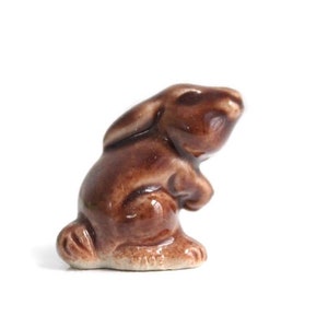 Brown Wade Rabbit Figurine, Vintage image 1