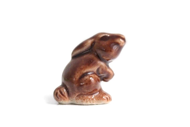 Brown Wade Rabbit Figurine, Vintage image 1