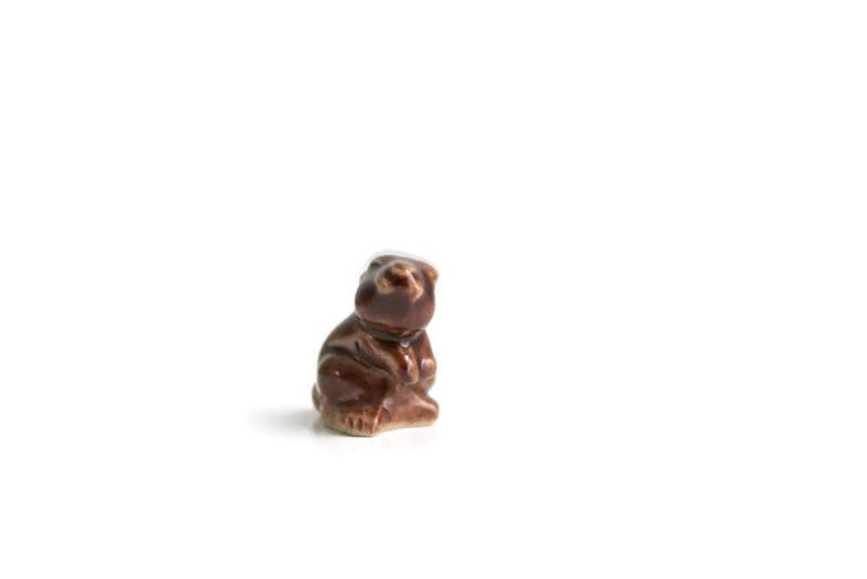 Brown Wade Rabbit Figurine, Vintage image 5