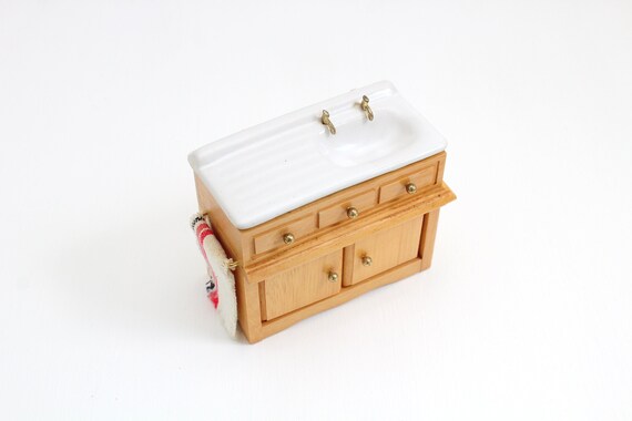 dollhouse kitchen sink