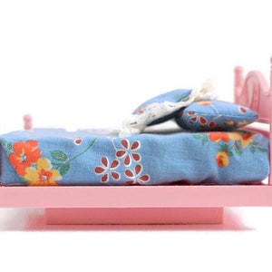 Pink Dollhouse Bed with Blue Floral Bedding, Plastic, 1:12, Vintage image 2