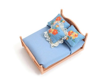 Peach Dollhouse Bed with Blue Floral Bedding, Plastic, 1:12, Vintage