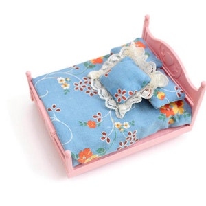 Pink Dollhouse Bed with Blue Floral Bedding, Plastic, 1:12, Vintage image 1
