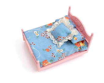 Pink Dollhouse Bed with Blue Floral Bedding, Plastic, 1:12, Vintage