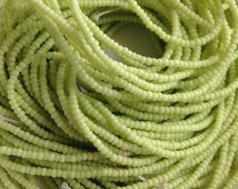 Green 23 bpi Light Lime - Vintage Venetian Glass Seed Beads